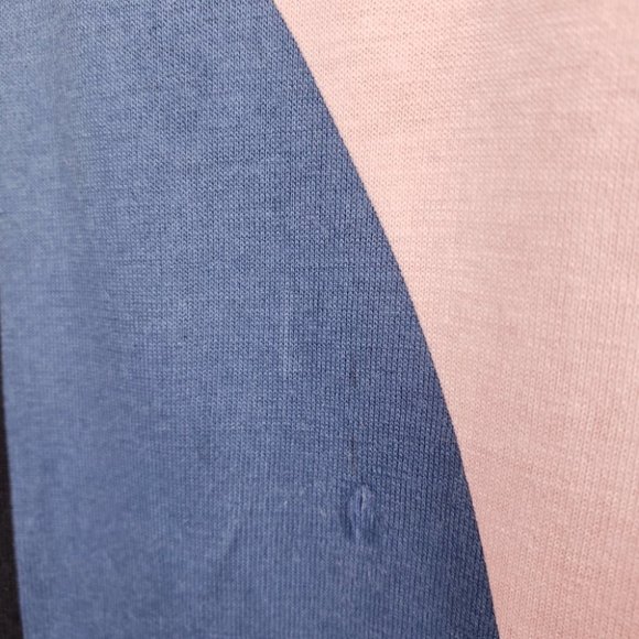 DKNY Sequined Logo Graphic Cotton T-Shirt Women's Size Small *Defect-see desc - Picture 13 of 15